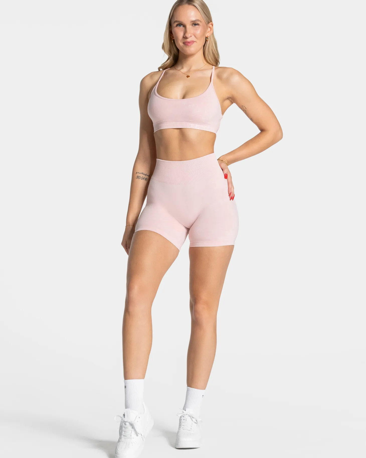 Best Acid Covert Scrunch Short "" Damen Shorts