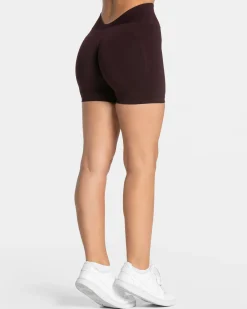 Shop Essence V-Back Covert Scrunch Short "" Damen Shorts