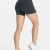 Discount Essence V-Back Covert Scrunch Short "" Damen Shorts