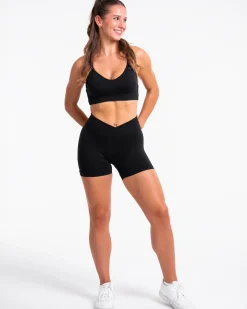 Online Fearless V-Shape Covert Scrunch Short 