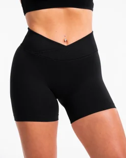 Online Fearless V-Shape Covert Scrunch Short 
