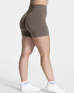 Flash Sale Femme Sculpt Scrunch Short "" Damen Shorts