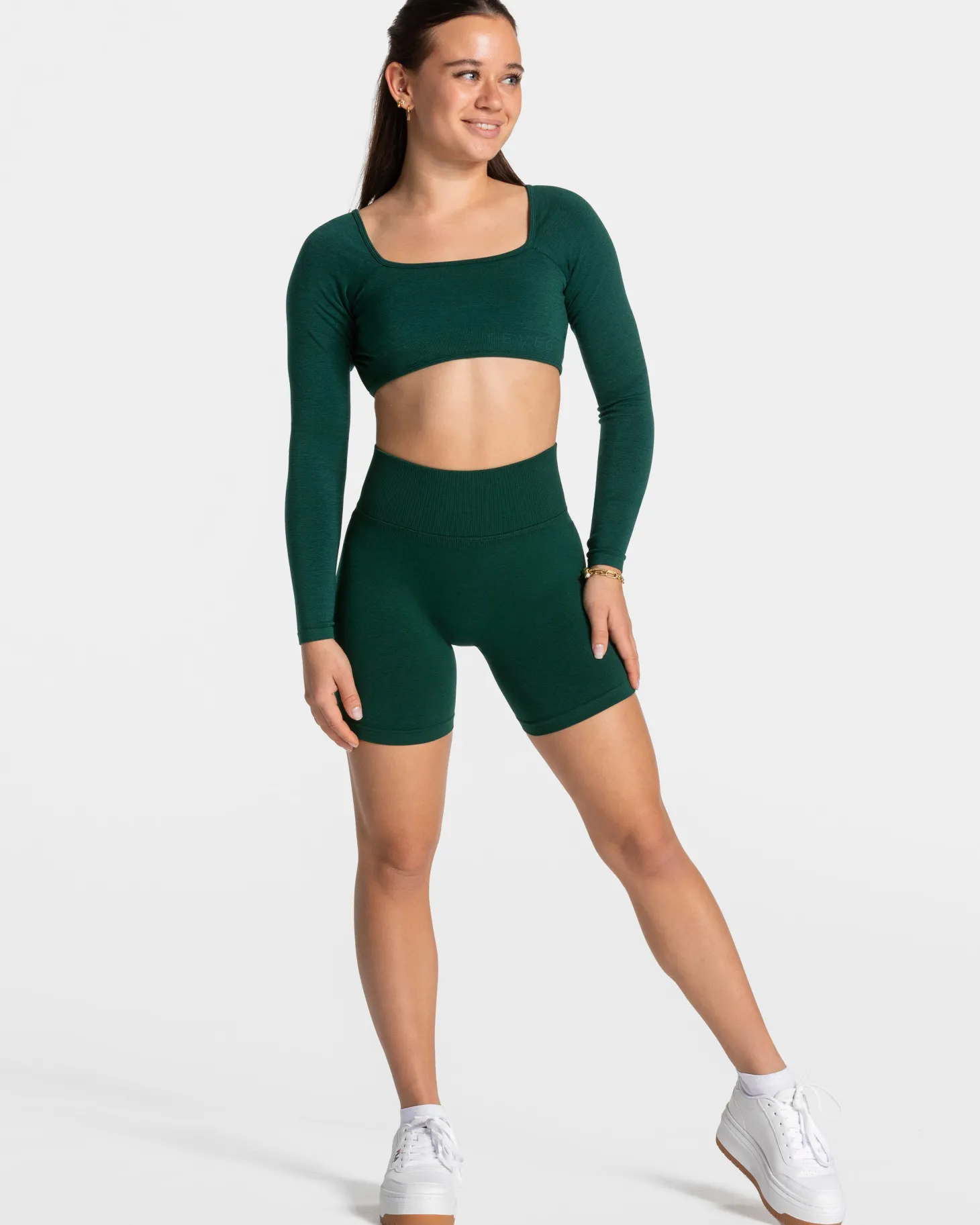 Best Sale Femme Sculpt Scrunch Short "" Damen Shorts