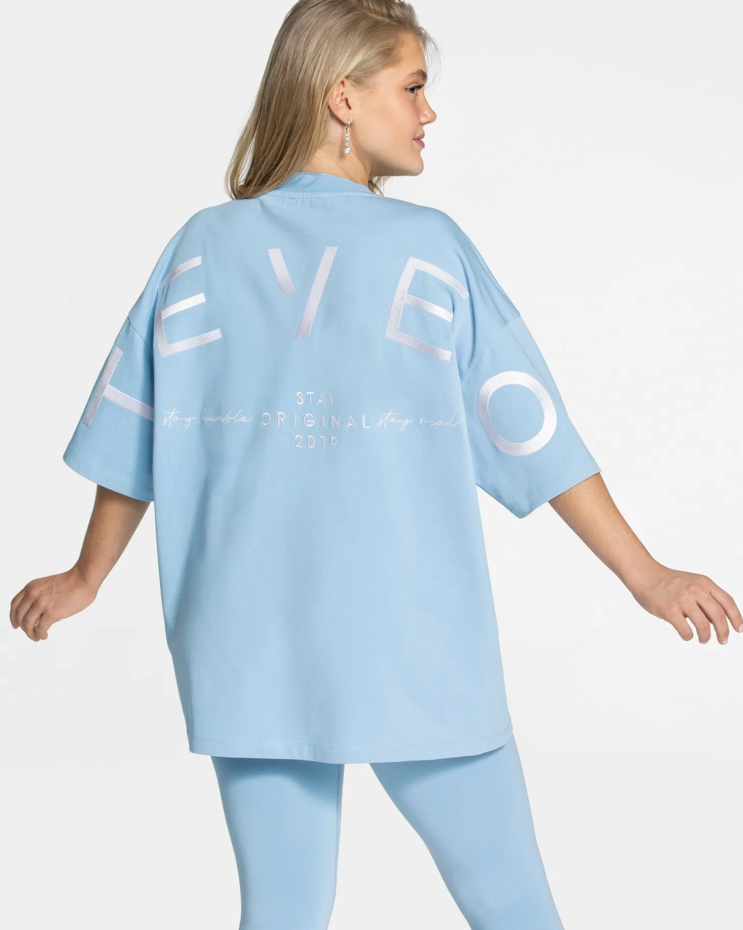 Online Signature Oversized T-Shirt "Ice Blue" Damen T-shirts